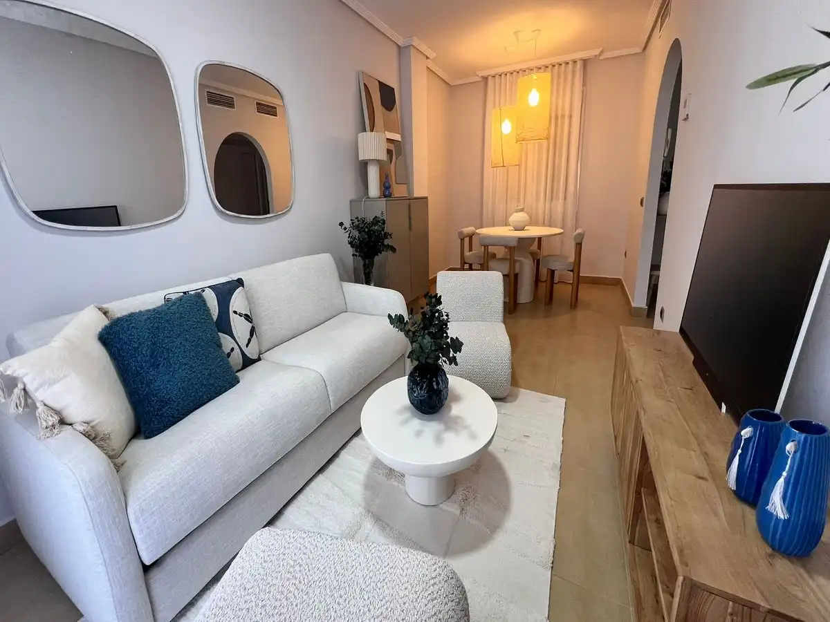 Sala d'estar de Apartament en venda en Los Alcázares amb Aire condicionat, Traster i Piscina comunitària