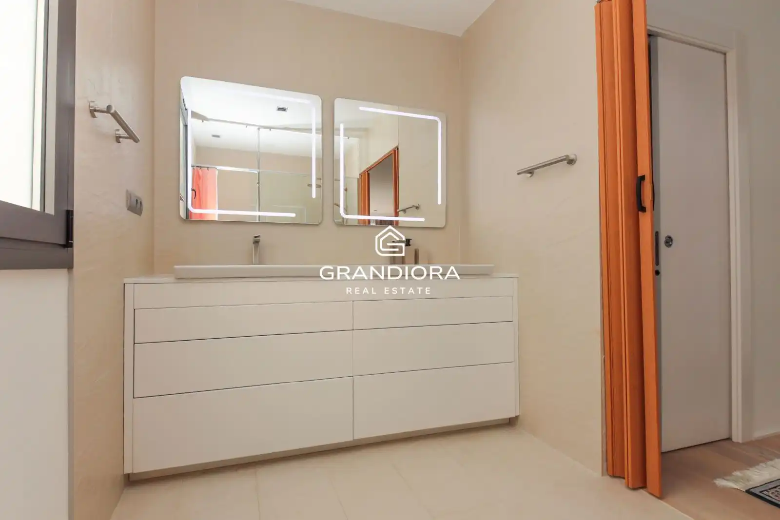 Casa o xalet en venda a Via Augusta, Llevant