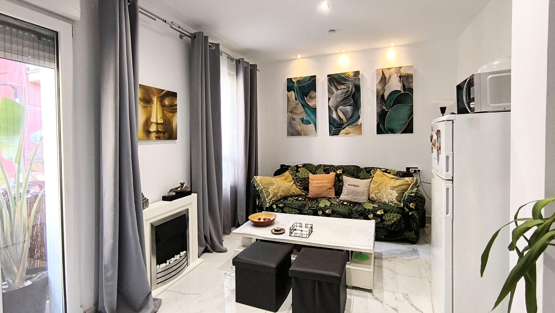 Sala d'estar de Edifici en venda en  Valencia Capital