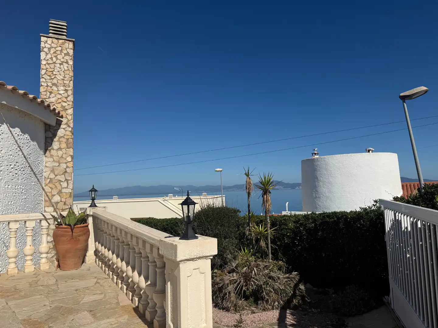 Vista exterior de Casa o chalet en venta en L'Escala con Aire acondicionado, Calefacción y Jardín privado