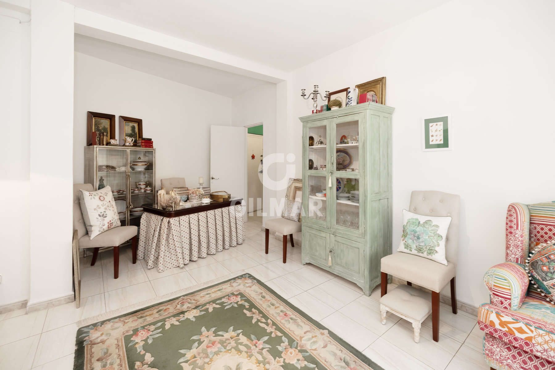 Living room of Flat for sale in  Sevilla Capital