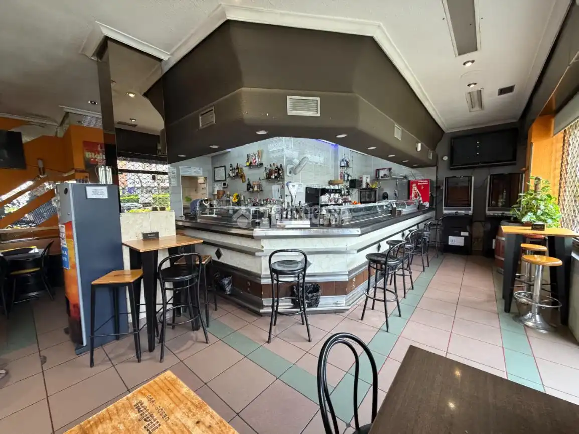 Local comercial en venda a Latina, imagen 2