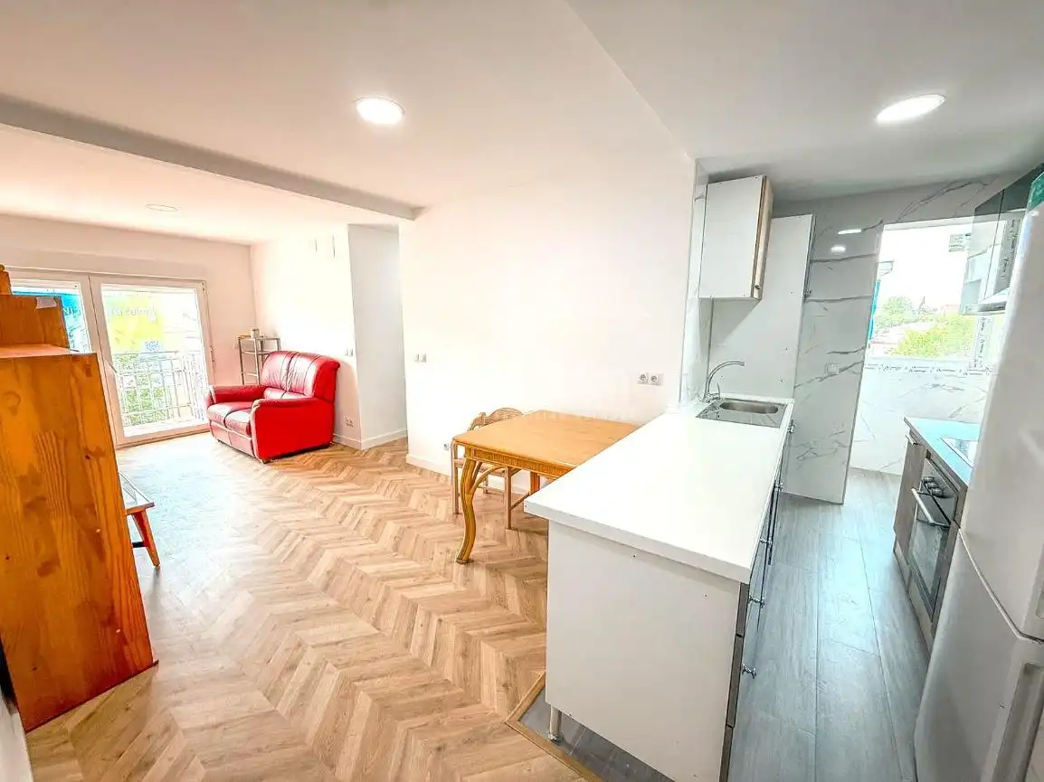 Kitchen of Flat for sale in Parla  with Parquet flooring and Balcony