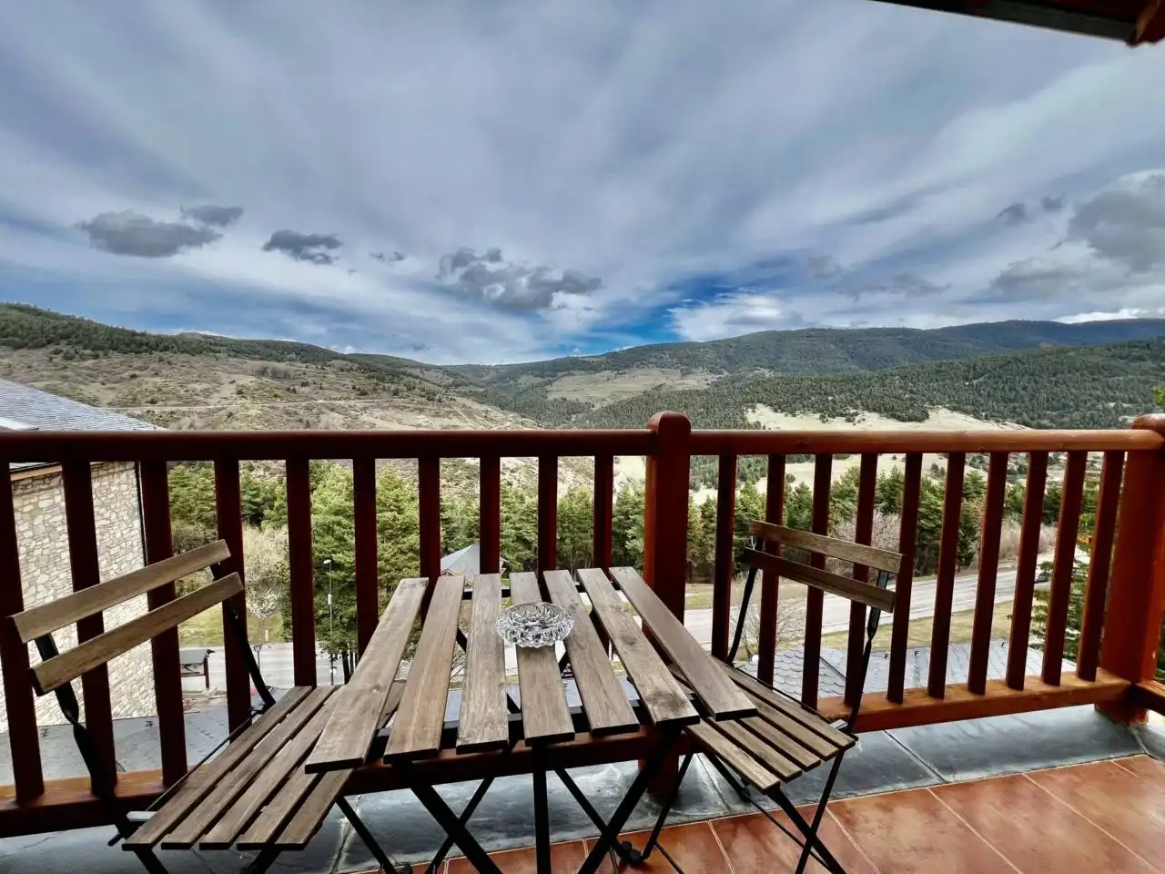 Terraza de Apartamento de alquiler en Alp con Calefacción, Terraza y Amueblado
