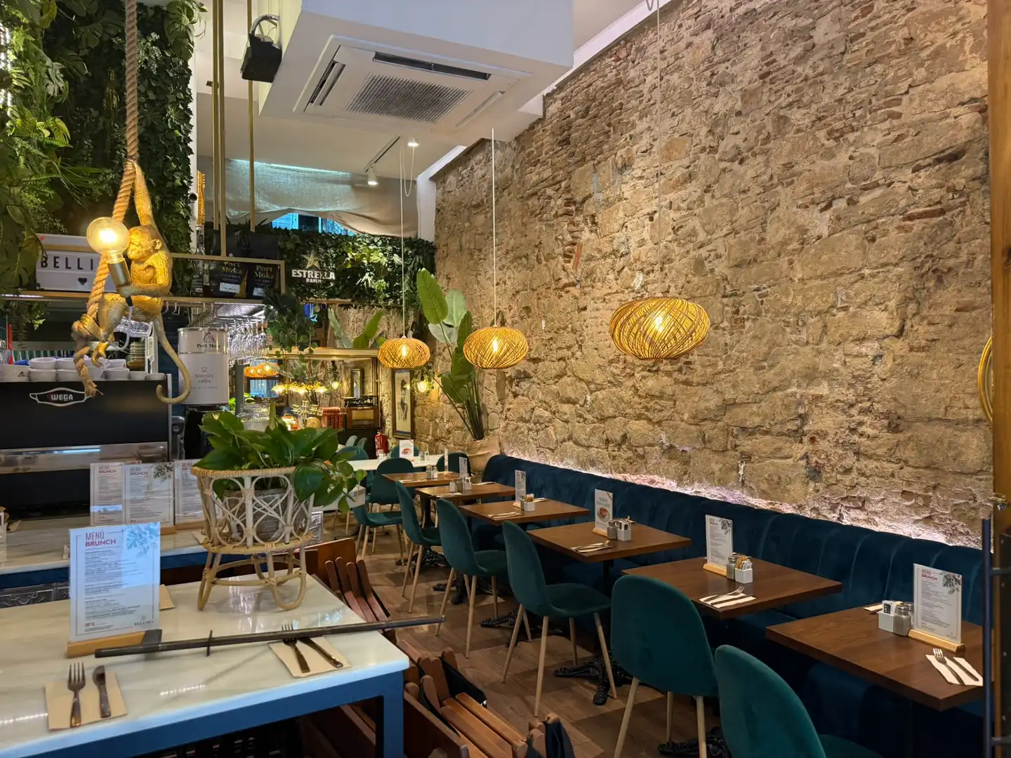 Business premises for transfer in Ciutat Vella, imagen 23
