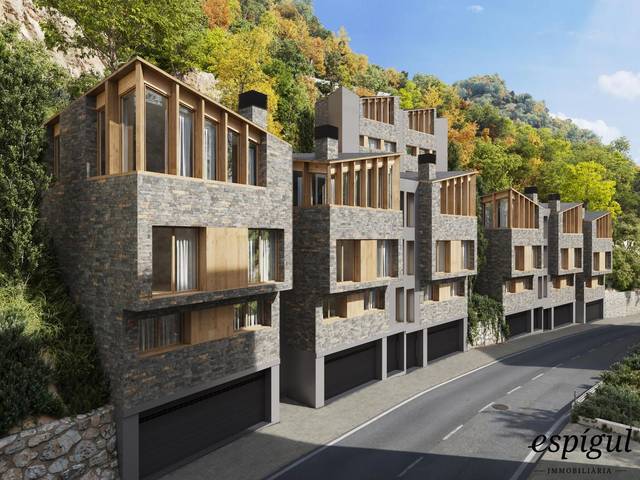 Casa-chalet en Venta en Montaup en Canillo pueblo