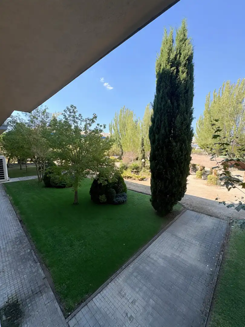 Jardín de Oficina de alquiler en Collado Villalba con Aire acondicionado