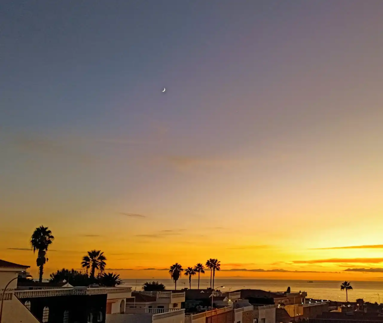Vista exterior de Apartamento en venta en Adeje con Terraza, Trastero y Amueblado
