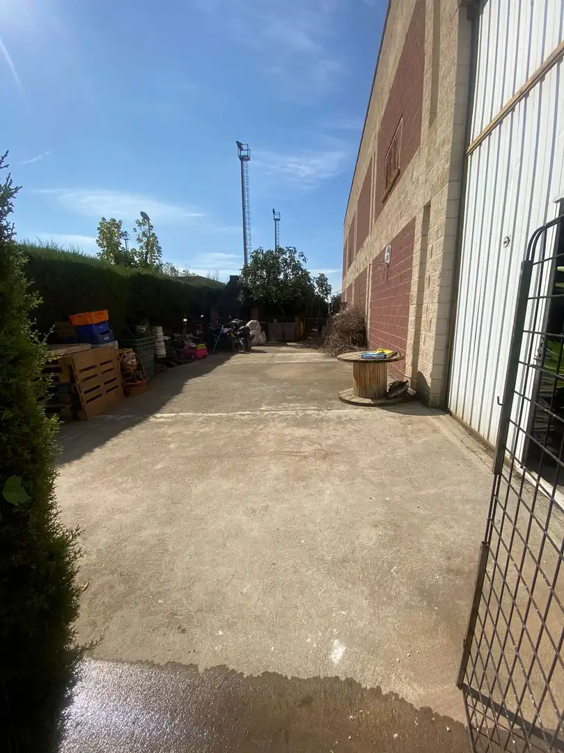 Nave industrial de alquiler en Balaguer