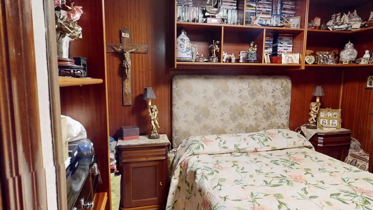 Bedroom of Flat for sale in Sevilla  with Air Conditioner, Heating and Terrace
