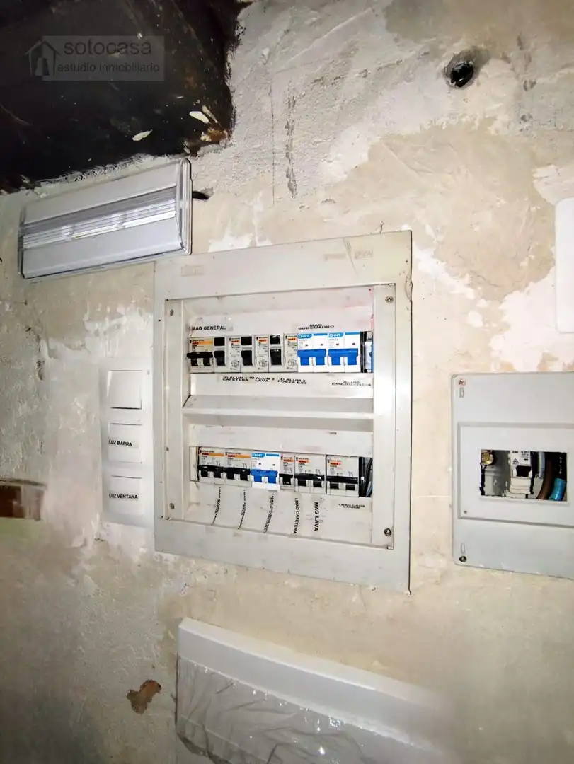 Commercial properties for sale in Tudela de Duero  with Air Conditioner