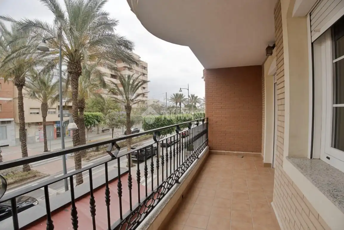 Vista exterior de Piso en venta en El Ejido