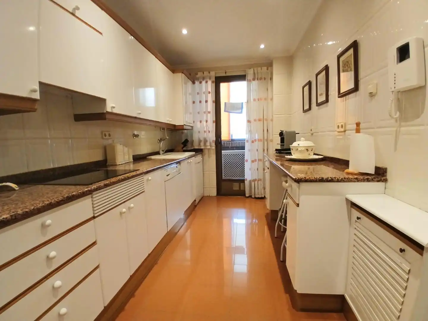 Kitchen of Flat for sale in Madrid  with Air Conditioner, Heating and Private garden