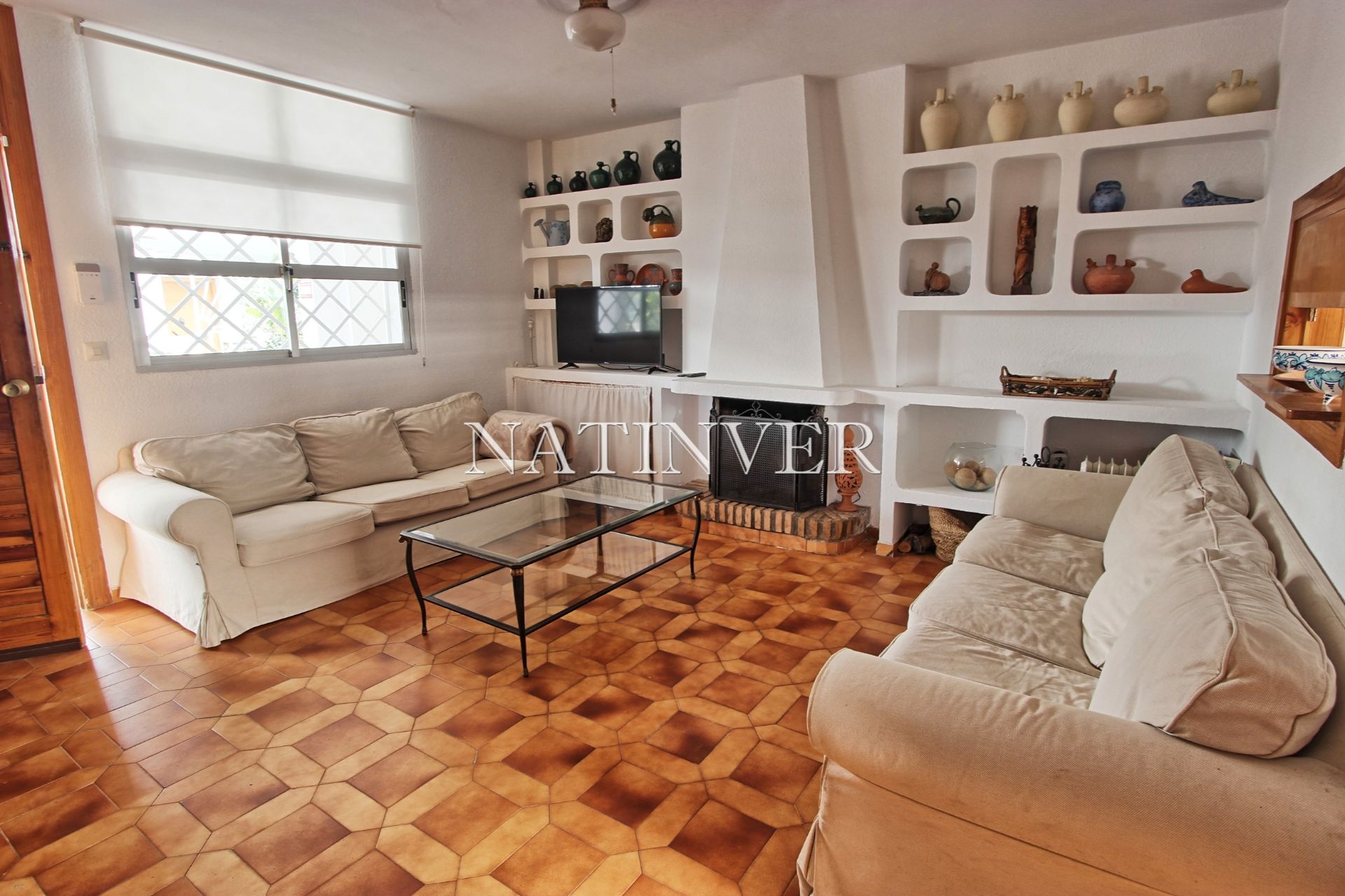 Living room of Single-family semi-detached for sale in Vélez-Málaga  with Terrace and Community pool