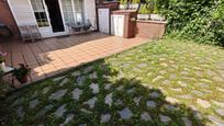 Jardí de Casa adosada en venda en Loiu amb Calefacció i Jardí privat