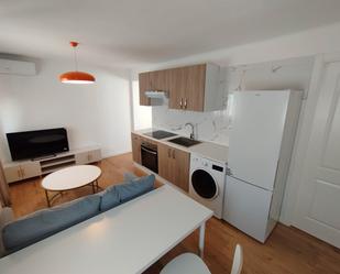 Kitchen of Flat for sale in  Sevilla Capital  with Air Conditioner, Heating and Parquet flooring