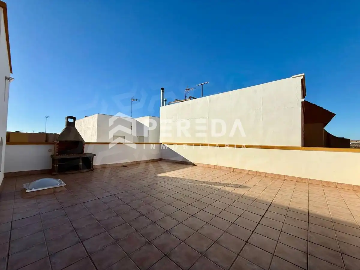 Terrassa de Casa o xalet en venda en La Mojonera amb Jardí privat, Terrassa i Moblat
