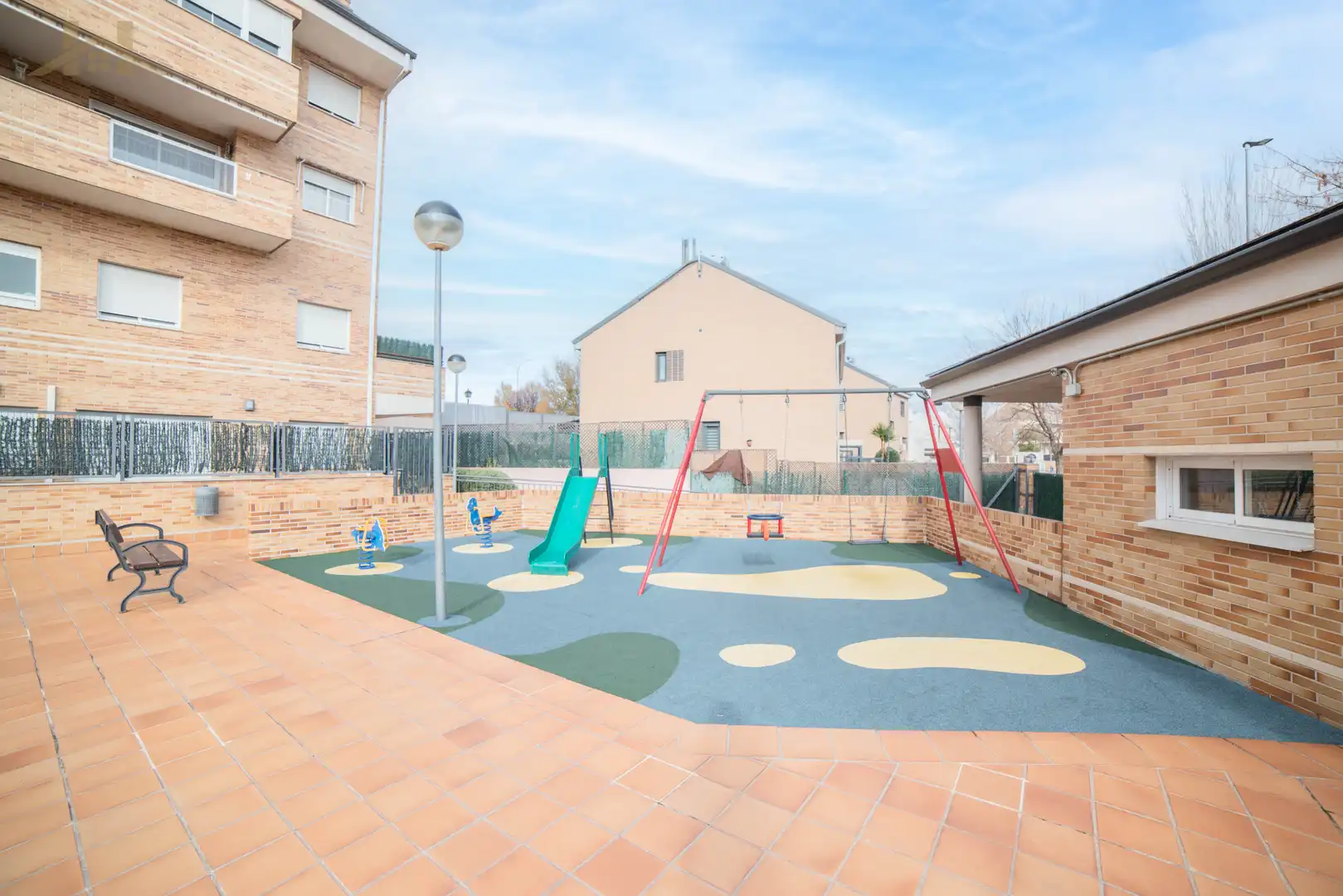 Parkplatz von Wohnung zum Verkauf in Arroyomolinos (Madrid) mit Heizung, Privatgarten und Terrasse