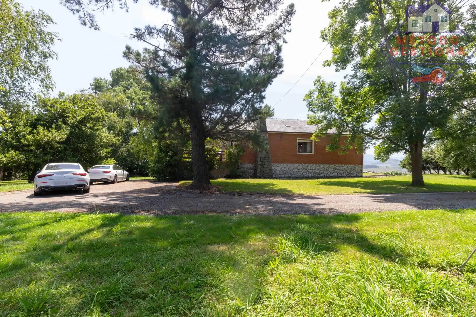 Vista exterior de Casa o chalet en venta en Suances con Calefacción, Jardín privado y Terraza