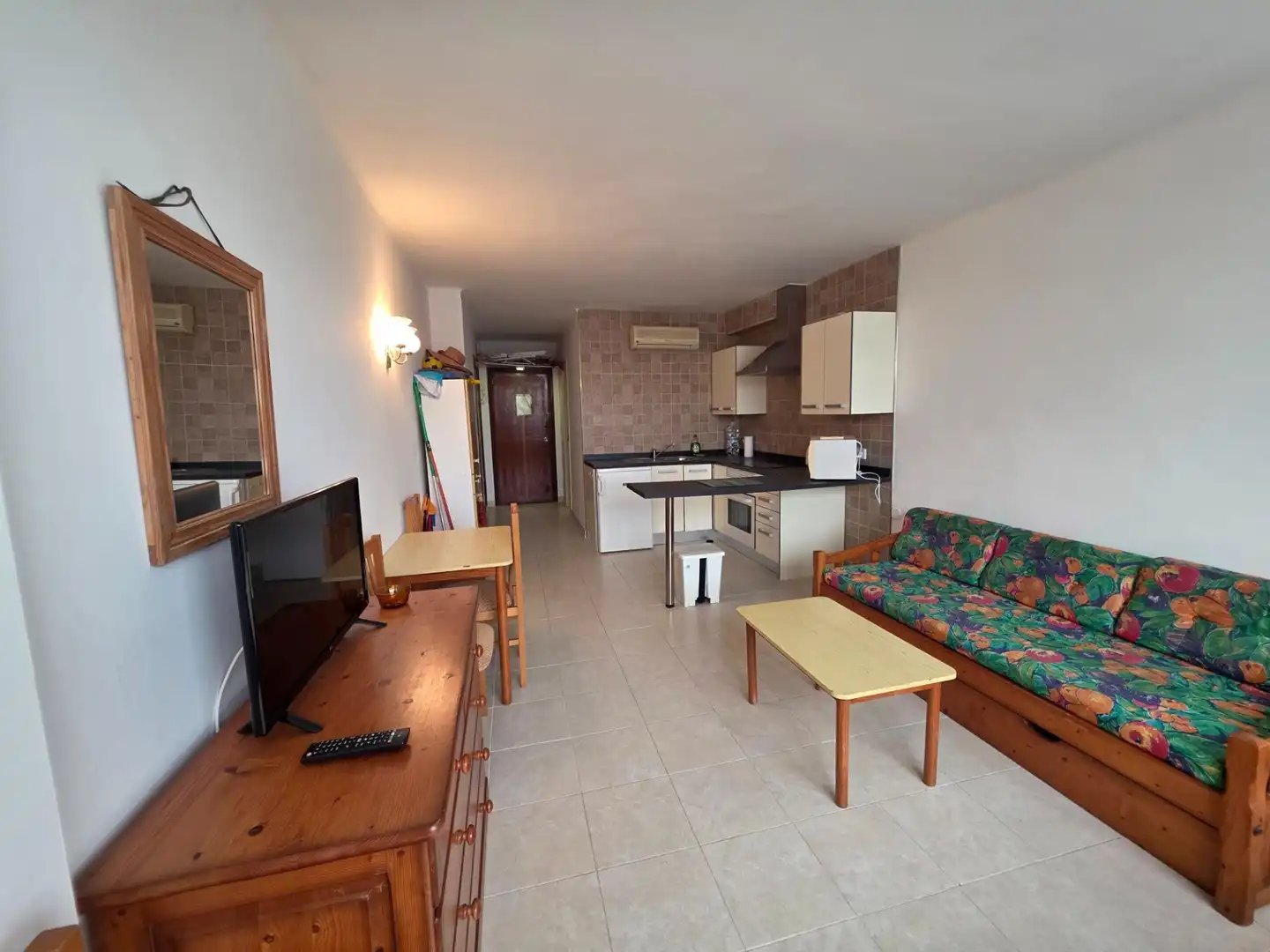 Estudio con piscina en venta en Carrer Carrer Via Lisboa 6, imagen 5