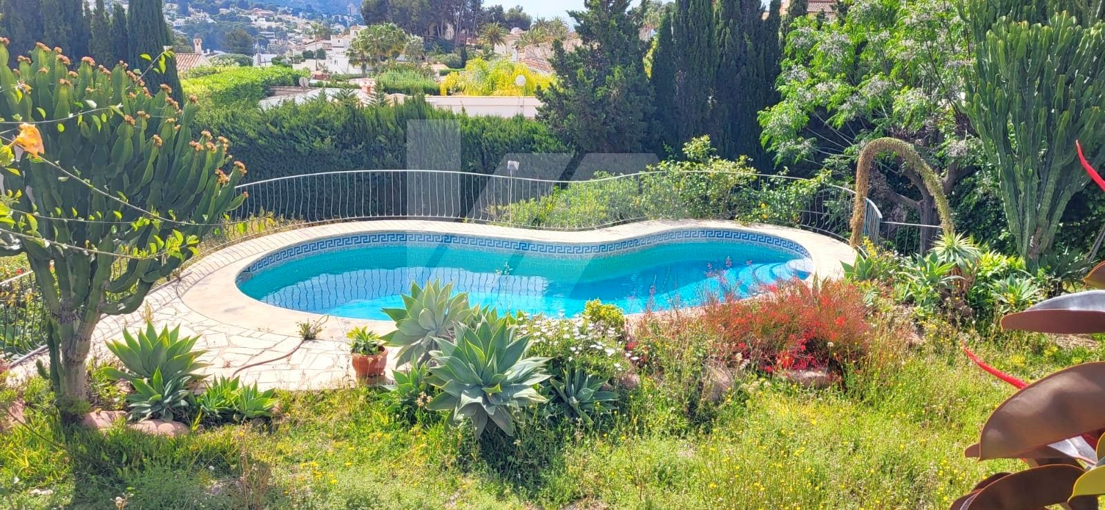 Piscina de Casa o xalet en venda en Moraira amb Aire condicionat, Calefacció i Jardí privat
