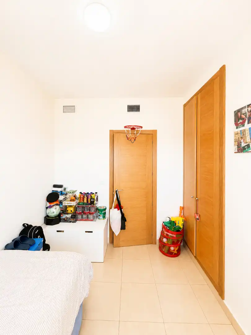 Flat for sale in Sevilla  with Air Conditioner and Community pool