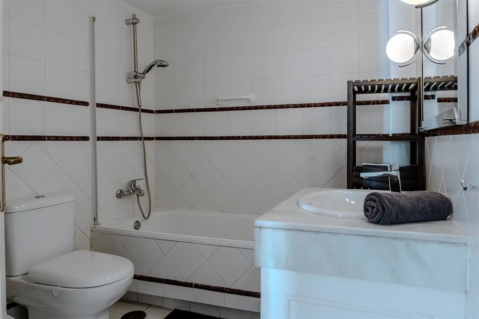 Bany de Apartament en venda en Estepona