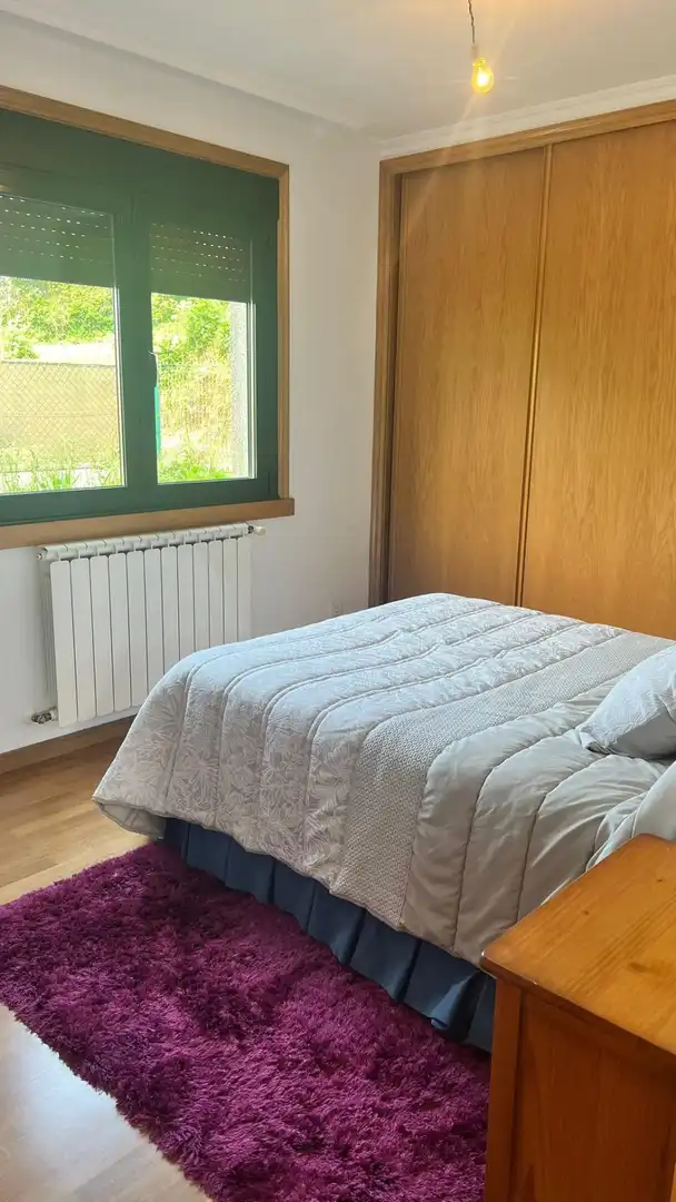 Habitación de Casa o chalet en venta en Oleiros con Jardín privado y Amueblado