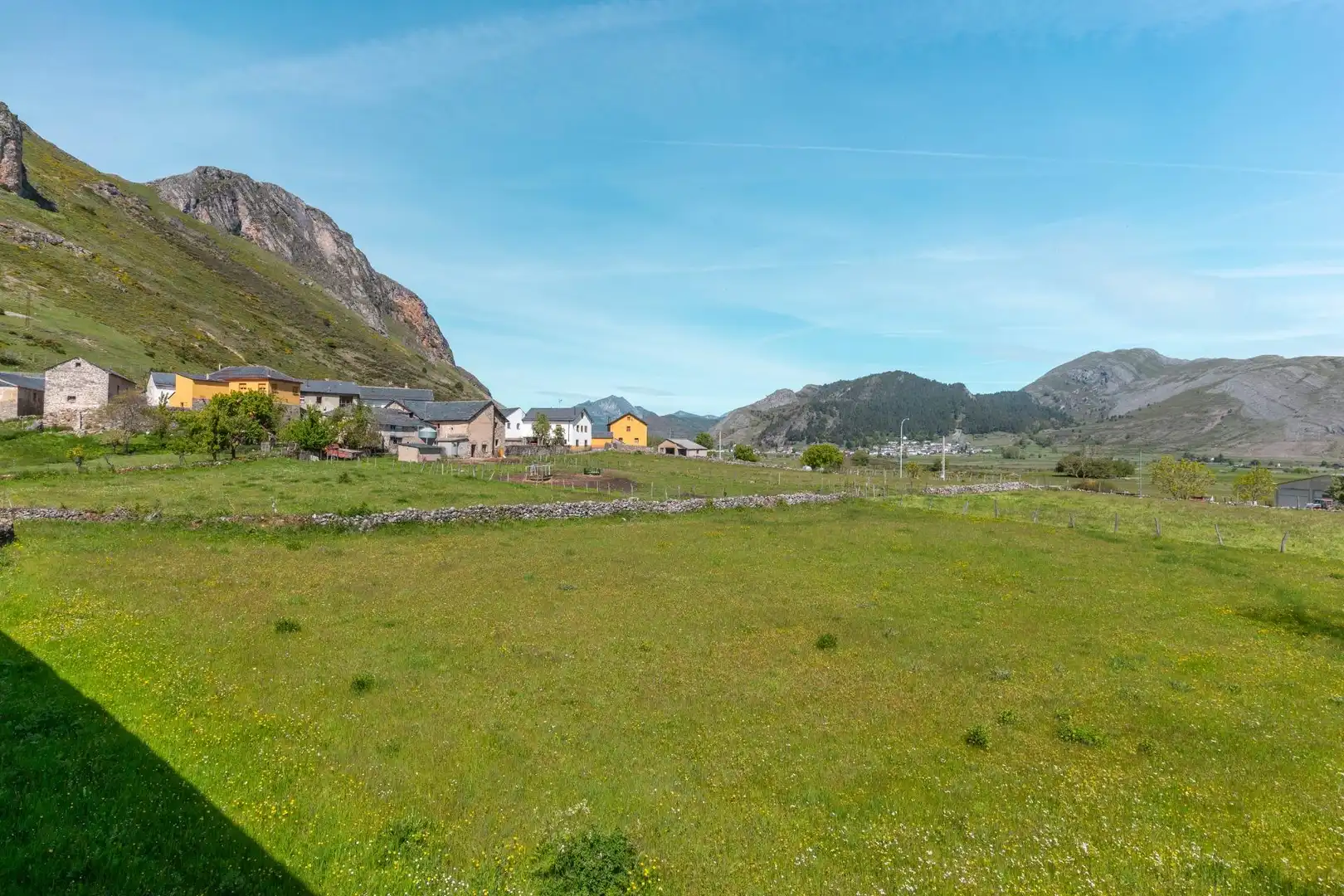 Casa o chalet en venta en Cabrillanes con Jardín privado, Terraza y Trastero