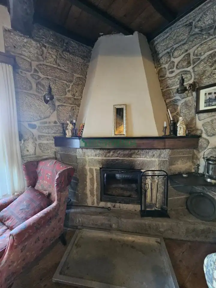 Sala de estar de Finca rústica en venta en A Cañiza   con Calefacción, Jardín privado y Terraza