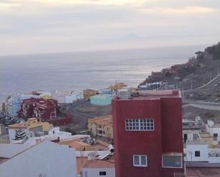 Vista exterior de Casa o xalet en venda en Gáldar amb Terrassa i Balcó