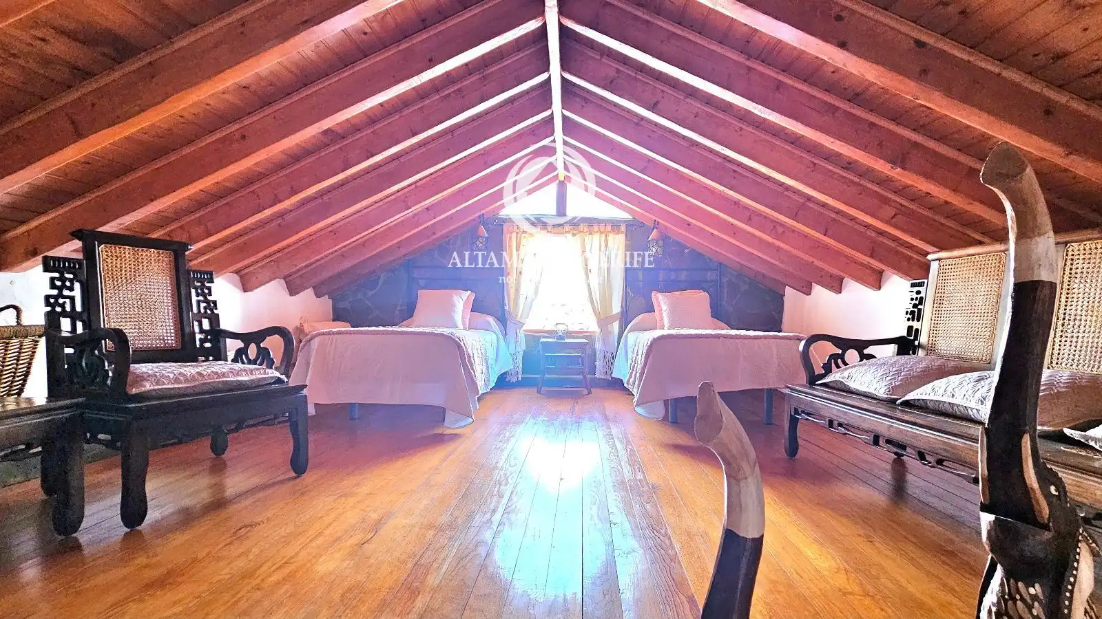 Habitación de Casa adosada en venta en Santiago del Teide con Terraza, Trastero y Amueblado