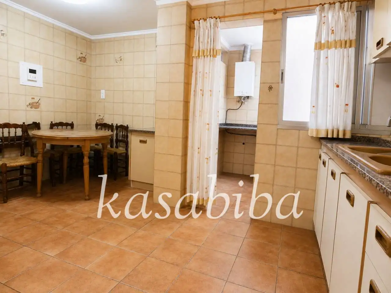 Flat for sale in Calle RIBARROJA, Centro Ciudad