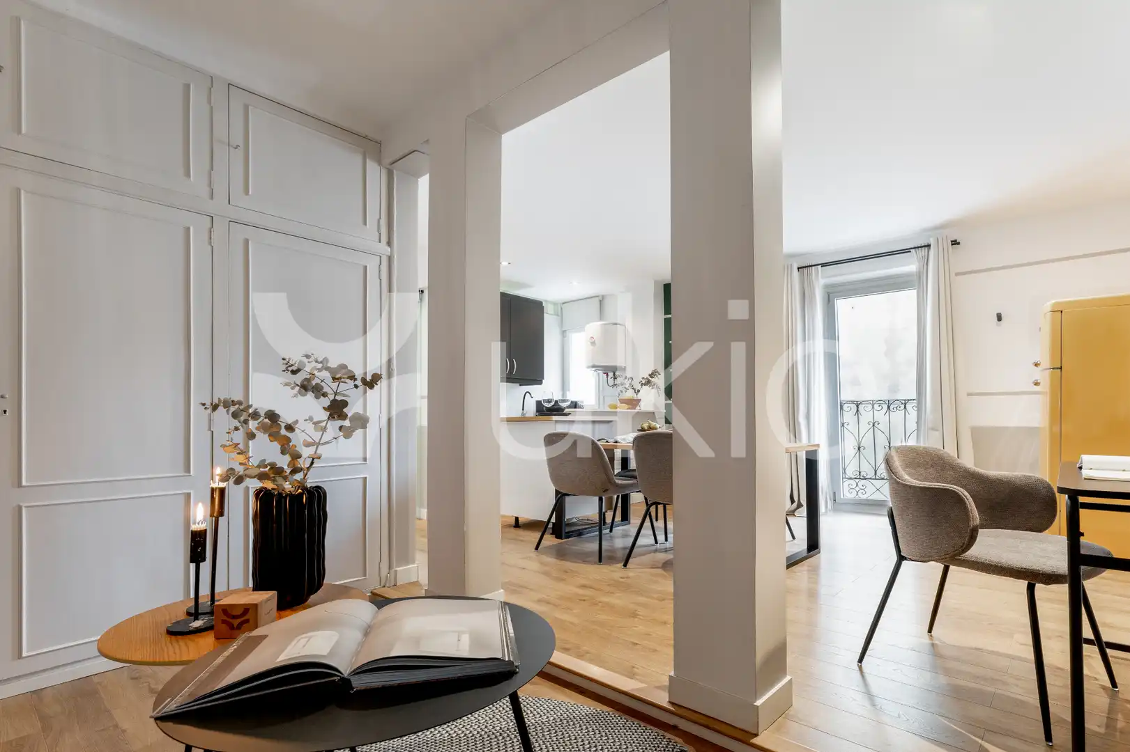 Sala d'estar de Apartament de lloguer en Madrid amb Aire condicionat, Calefacció i Moblat