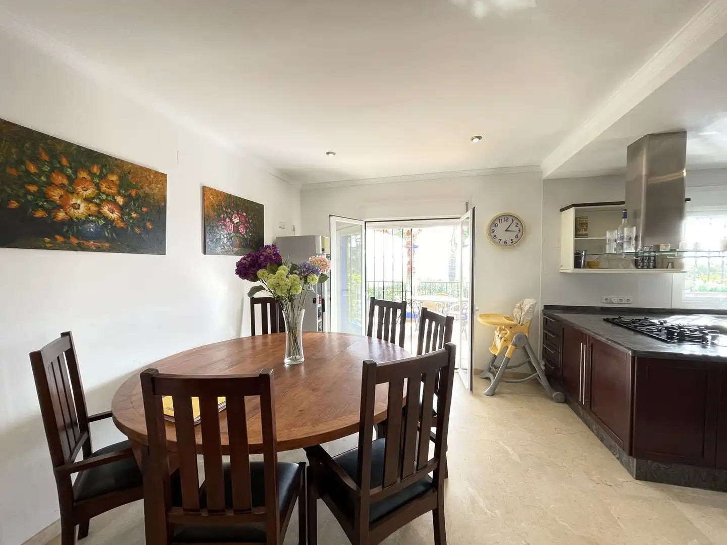 Dining room of Houses for sale in Estepona  with Air Conditioner, Private garden and Terrace