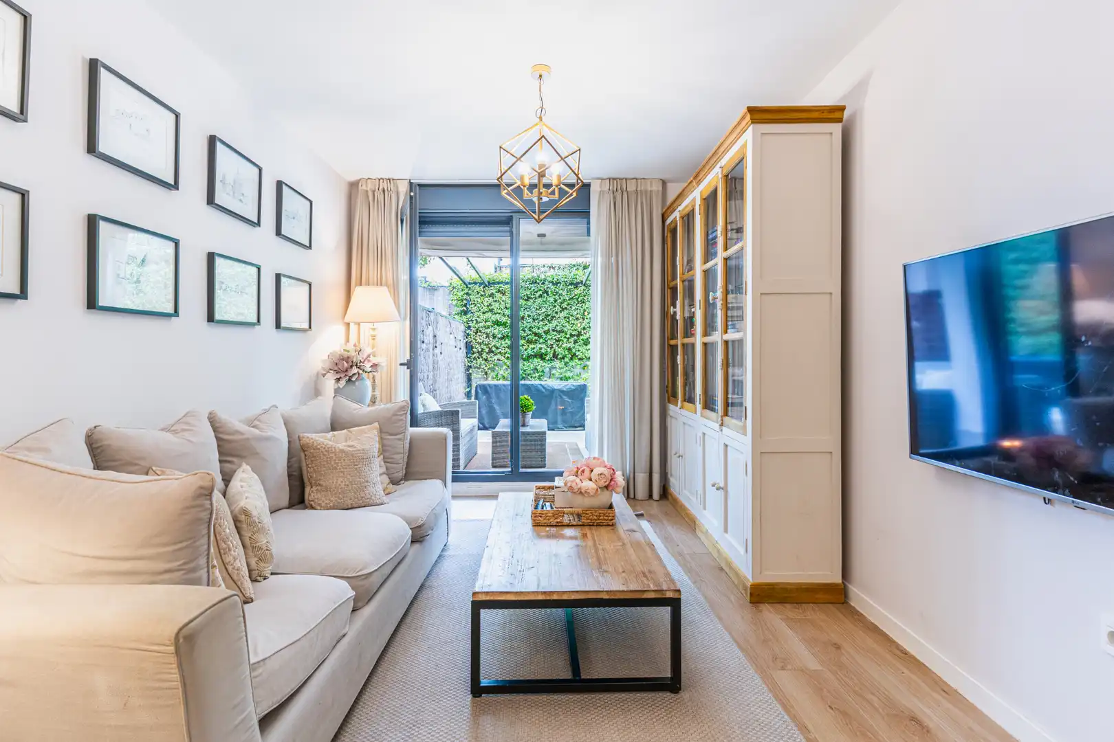 Living room of Flat for sale in Las Rozas de Madrid  with Air Conditioner, Heating and Private garden