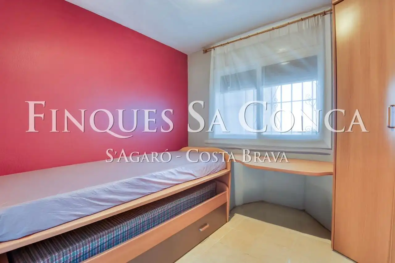 Schlafzimmer von Wohnungen zum Verkauf in Sant Feliu de Guíxols mit Klimaanlage, Heizung und Terrasse