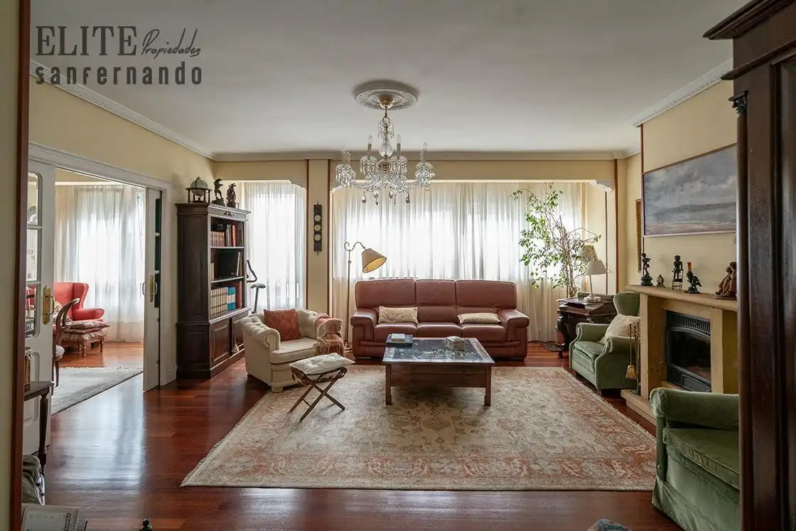 Wohnzimmer von Wohnung zum Verkauf in Santander mit Parkett