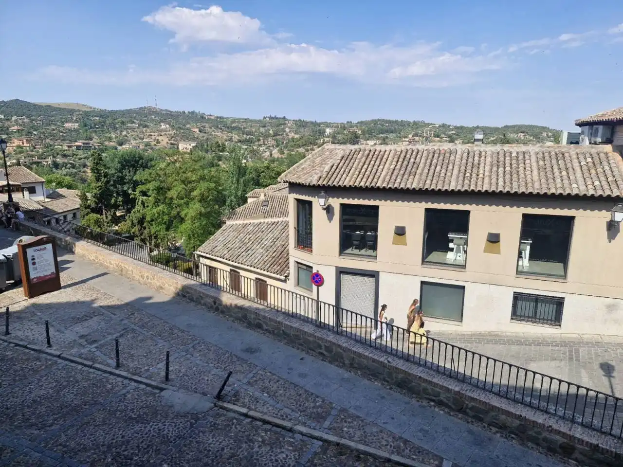 Exterior view of Flat for rent in Toledo  with Air Conditioner, Heating and Furnished