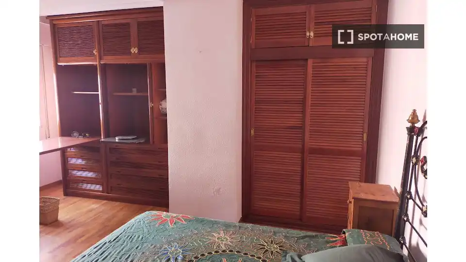 Bedroom of Flat for share in Murcia  with Air Conditioner, Heating and Furnished