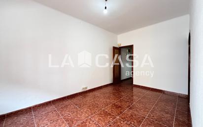 Flat for sale in  Barcelona Capital  with Oven