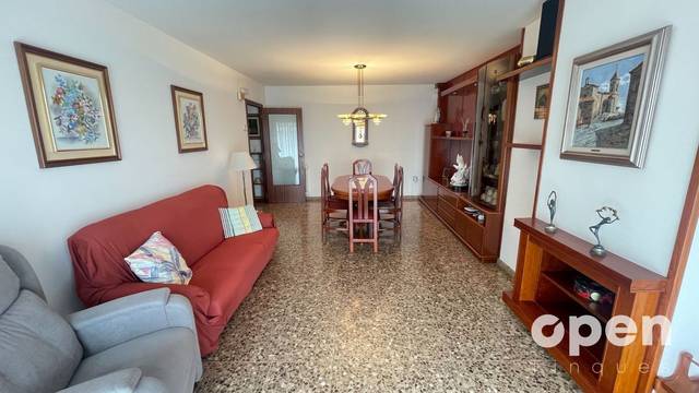 Piso en Venta en Amadeu de Savoia en Can Boada