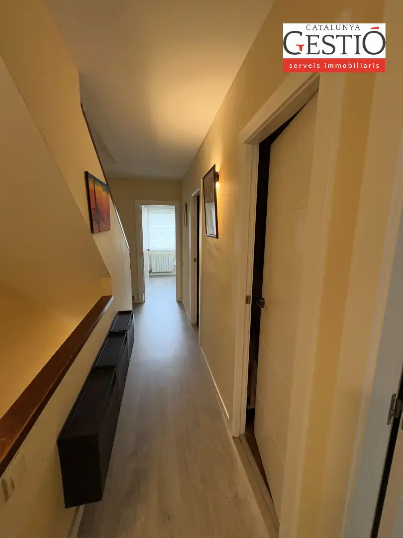 Einfamilien-Reihenhaus zum Verkauf in Corbera de Llobregat mit Heizung, Privatgarten und Terrasse