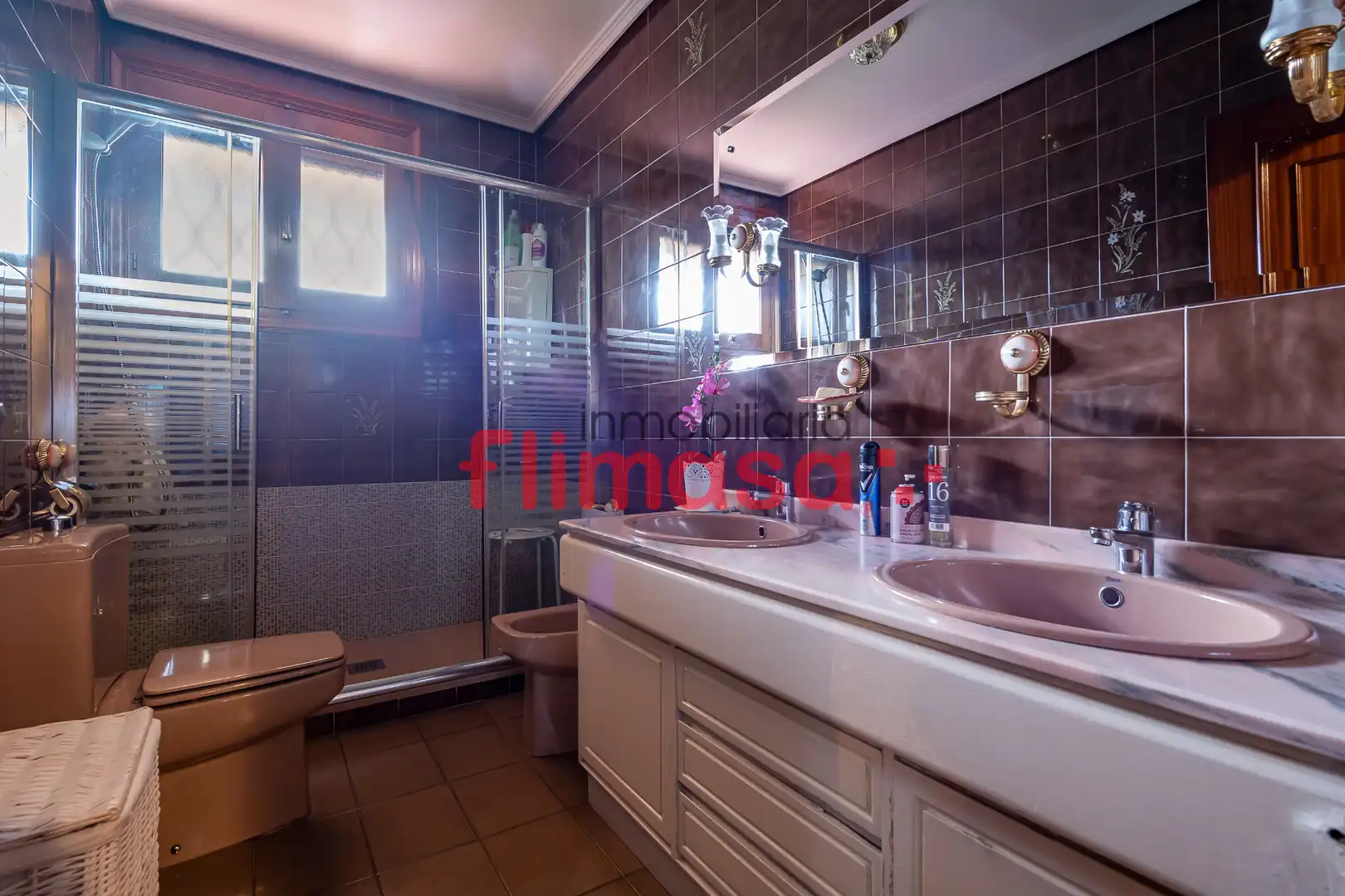 Bathroom of Houses for sale in Villaviciosa de Odón  with Air Conditioner, Heating and Private garden