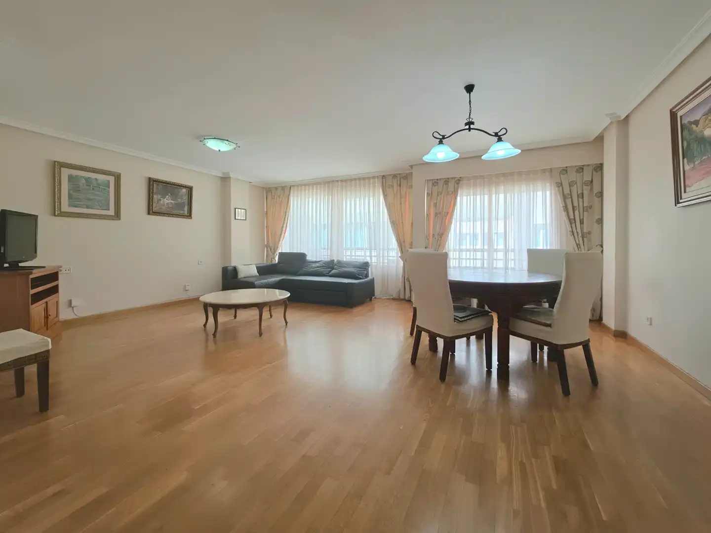 Living room of Flat for sale in Alicante / Alacant  with Air Conditioner, Heating and Parquet flooring