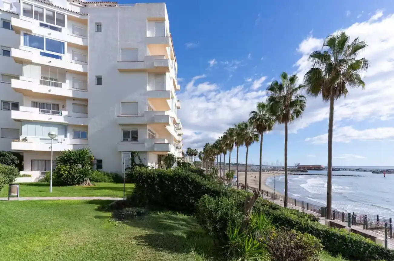Apartments for rent in Avenida Severo Ochoa, 16, Playa Bajadilla - Puertos