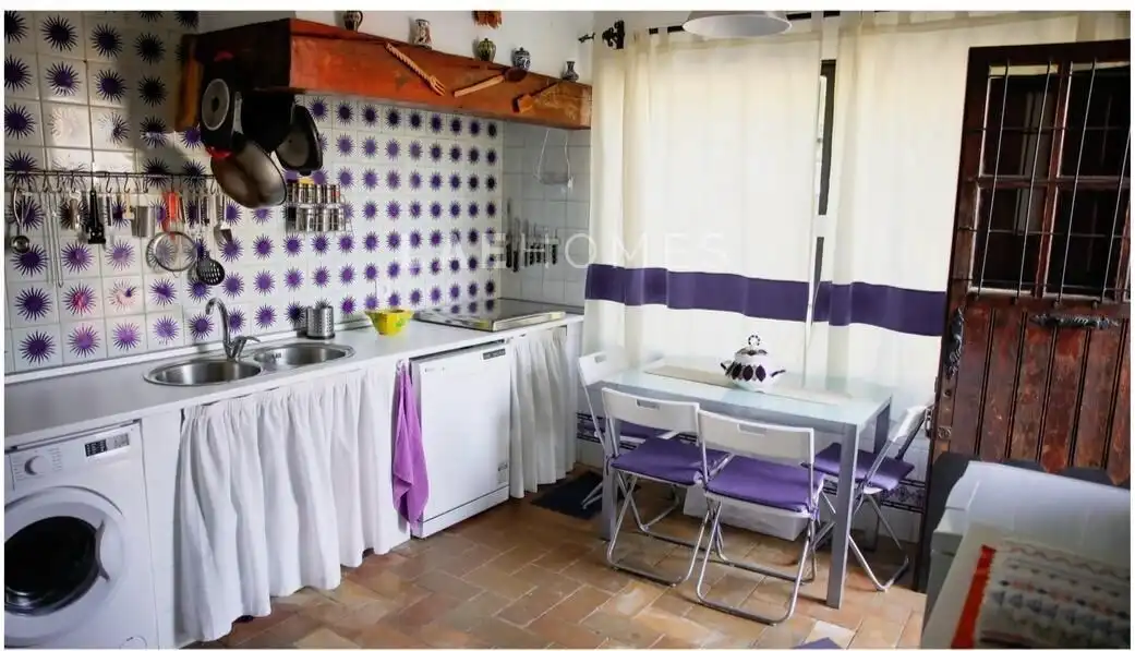 Cocina de Finca rústica en venta en El Castillo de las Guardas con Jardín privado, Terraza y Trastero