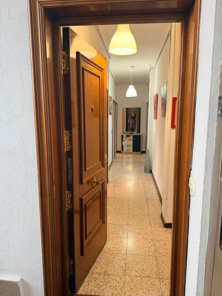 Piso en venta en Torrelavega  con Parquet, Terraza y Amueblado