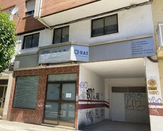 Piso en venta en Avenida Fabero 38, imagen 2