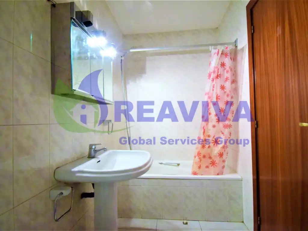 Baño de Piso en venta en La Seu d'Urgell con Calefacción, Amueblado y Horno